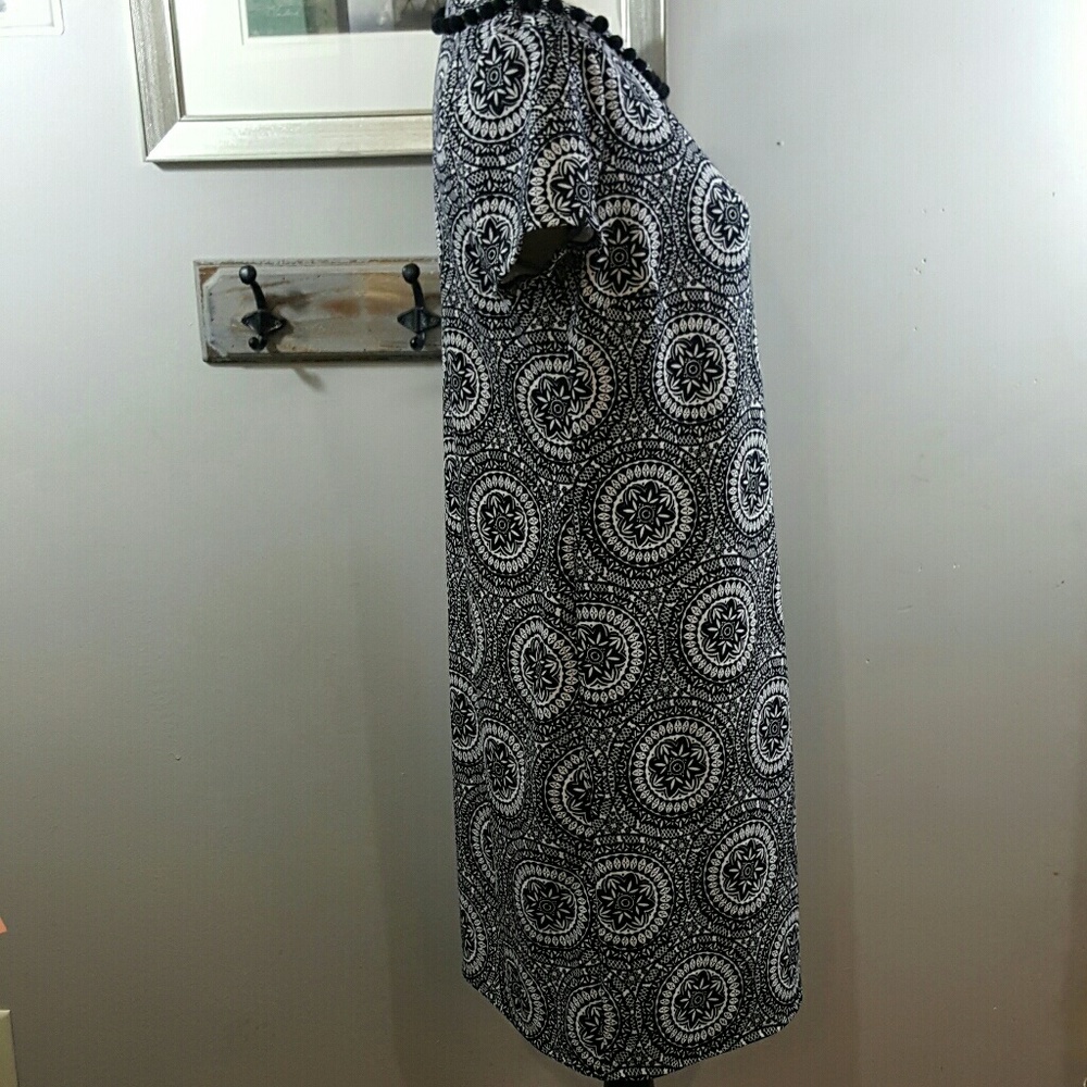 🎉 Talbots black white medallion pom-pom dress PS - Picture 6 of 8